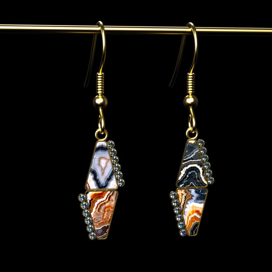 DAZ3D gemstone jewelry for Genesis 8 and 9 female characters Frontier Earrings set one
